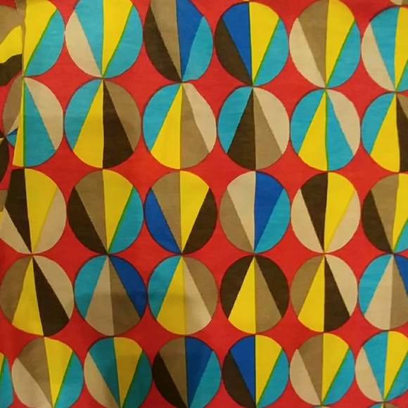 Lularoe Perfect Tee - Picture 4 of 4